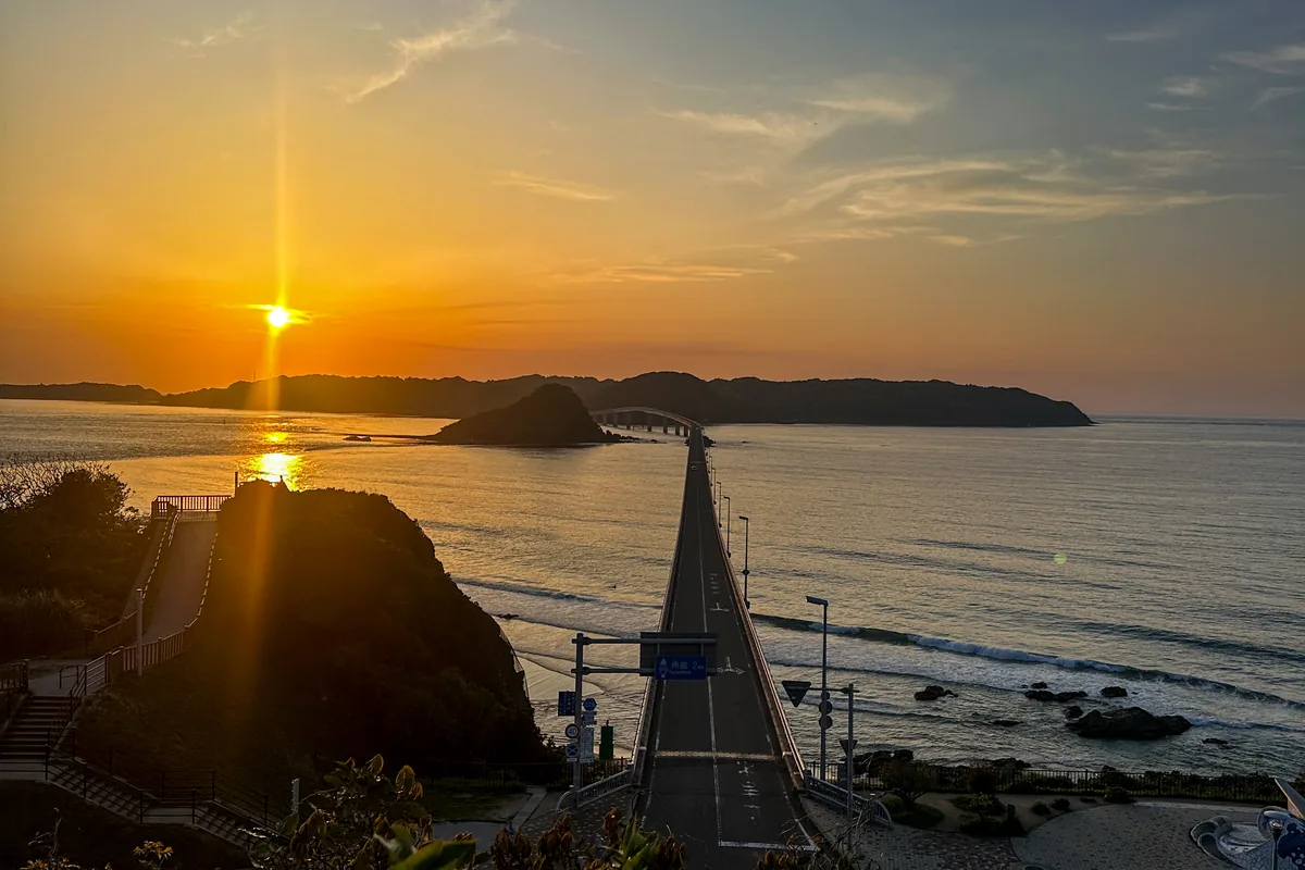角島大橋の夕日マジックアワー