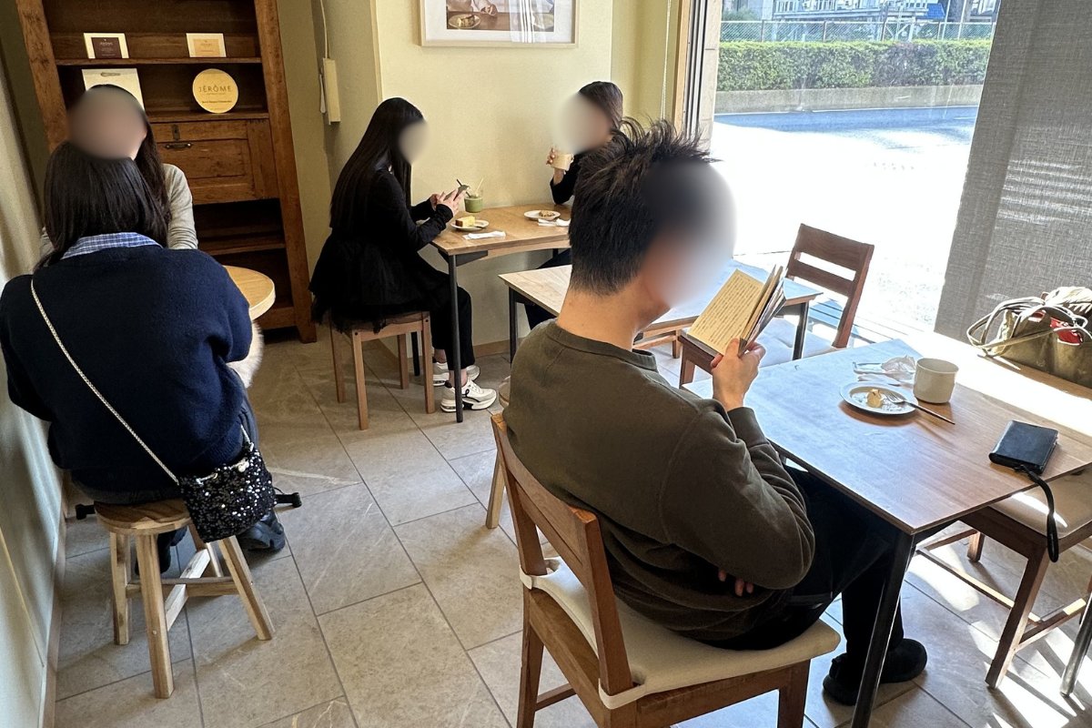店内の座席の様子
