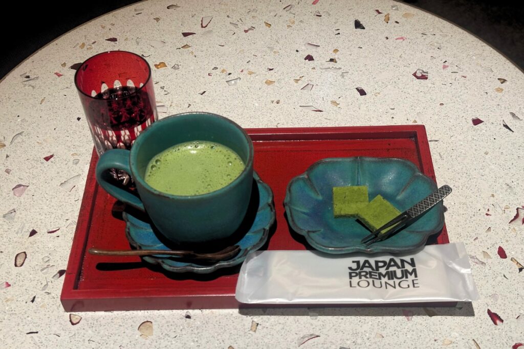 抹茶オレと抹茶風味の生チョコレート